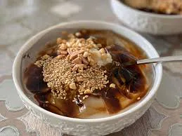 Süßes Gelee-Dessert with Eis und Sirup (Bingfen)